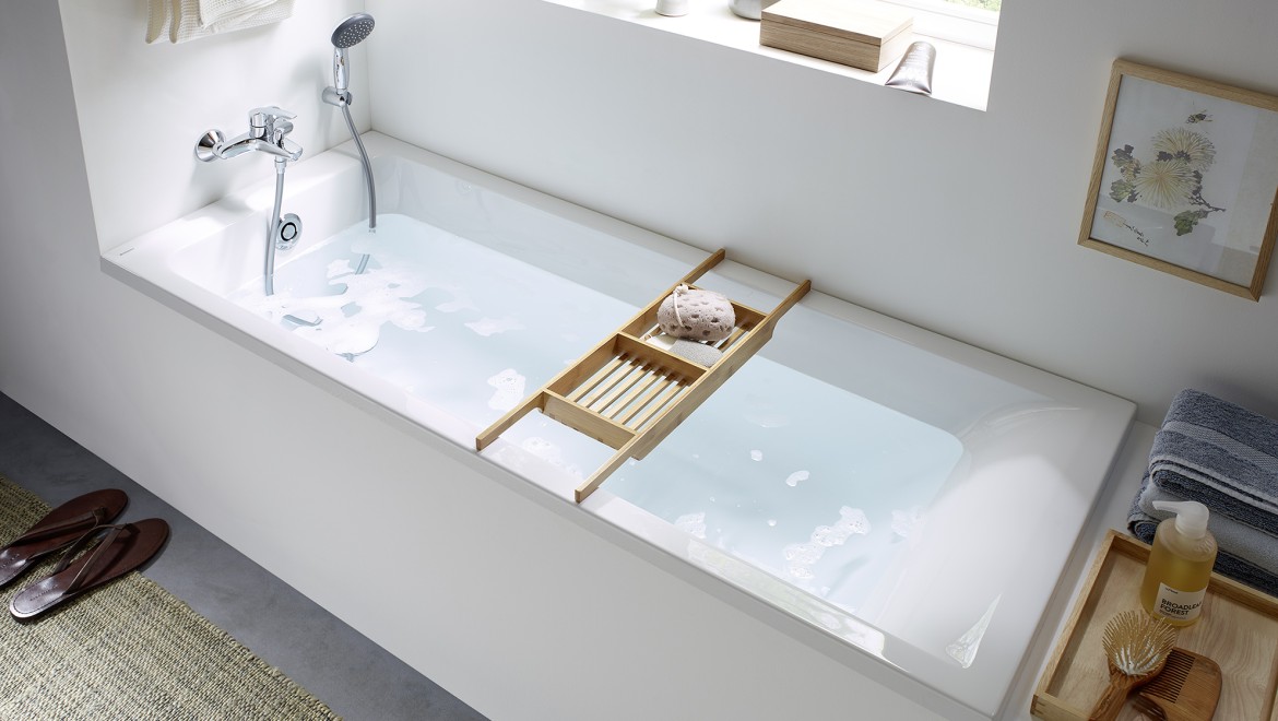 Renova Plan bathtub (© Geberit)