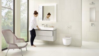 The installation heights for bathroom elements are important for both tall and short people (© Geberit)