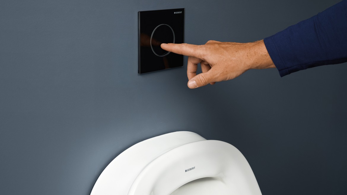 Type 40 urinal flush actuator in black Type 40 urinal flush actuator in black