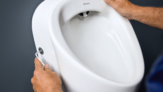 Renova urinal - simple installation technology
