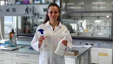 Marianne Krüger in the Geberit laboratory