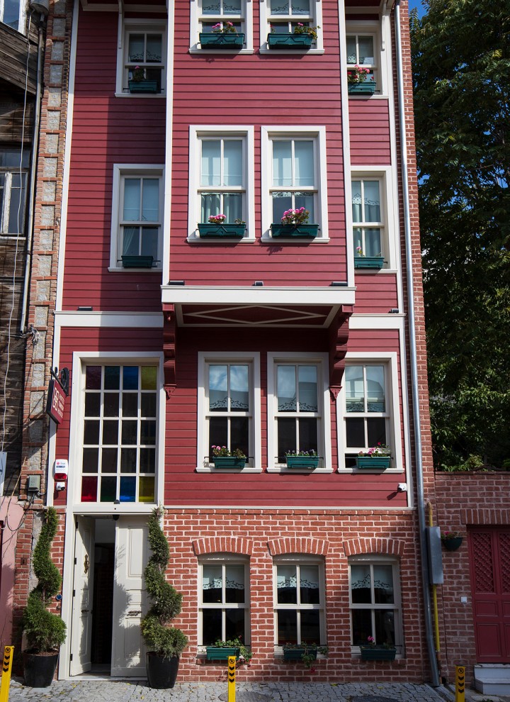 Before and after: the building after the conversion in 2022 (© Haydar Erçin) Before and after: the building after the conversion in 2022 (© Haydar Erçin)