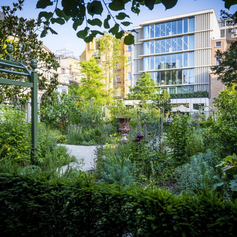 Modest yet striking: the new Ruben House entrance building (© Frederik Beyens) Modest yet striking: the new Ruben House entrance building (© Frederik Beyens)