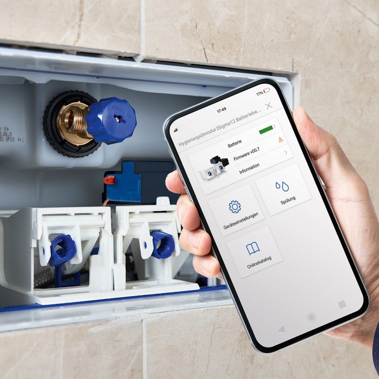 Setting up the Geberit HS05 hygiene flush unit with the Geberit Control app (© Geberit) Setting up the Geberit HS05 hygiene flush unit with the Geberit Control app (© Geberit)