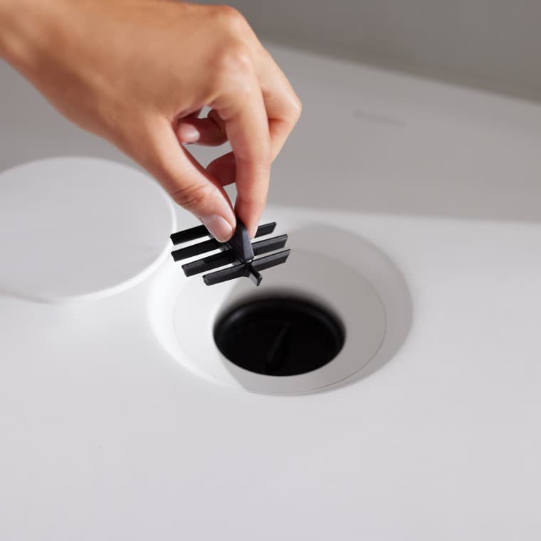 Integrated comb insert Integrated comb insert