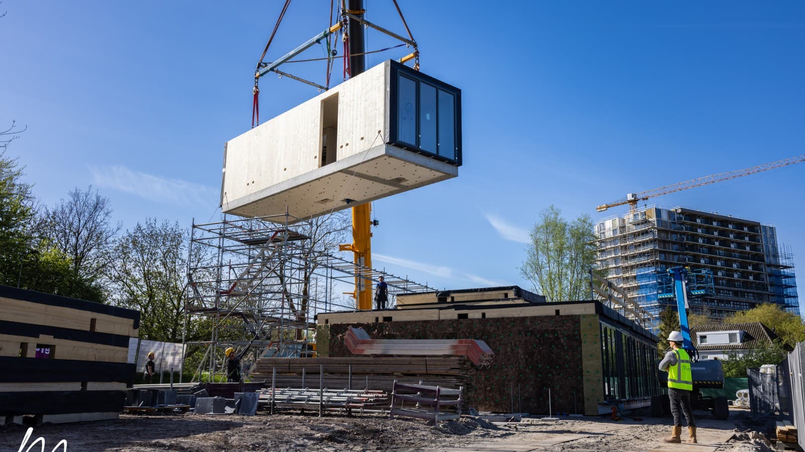 Modular construction also means that projects can be completed more quickly and efficiently (© Moos) Modular construction also means that projects can be completed more quickly and efficiently (© Moos)